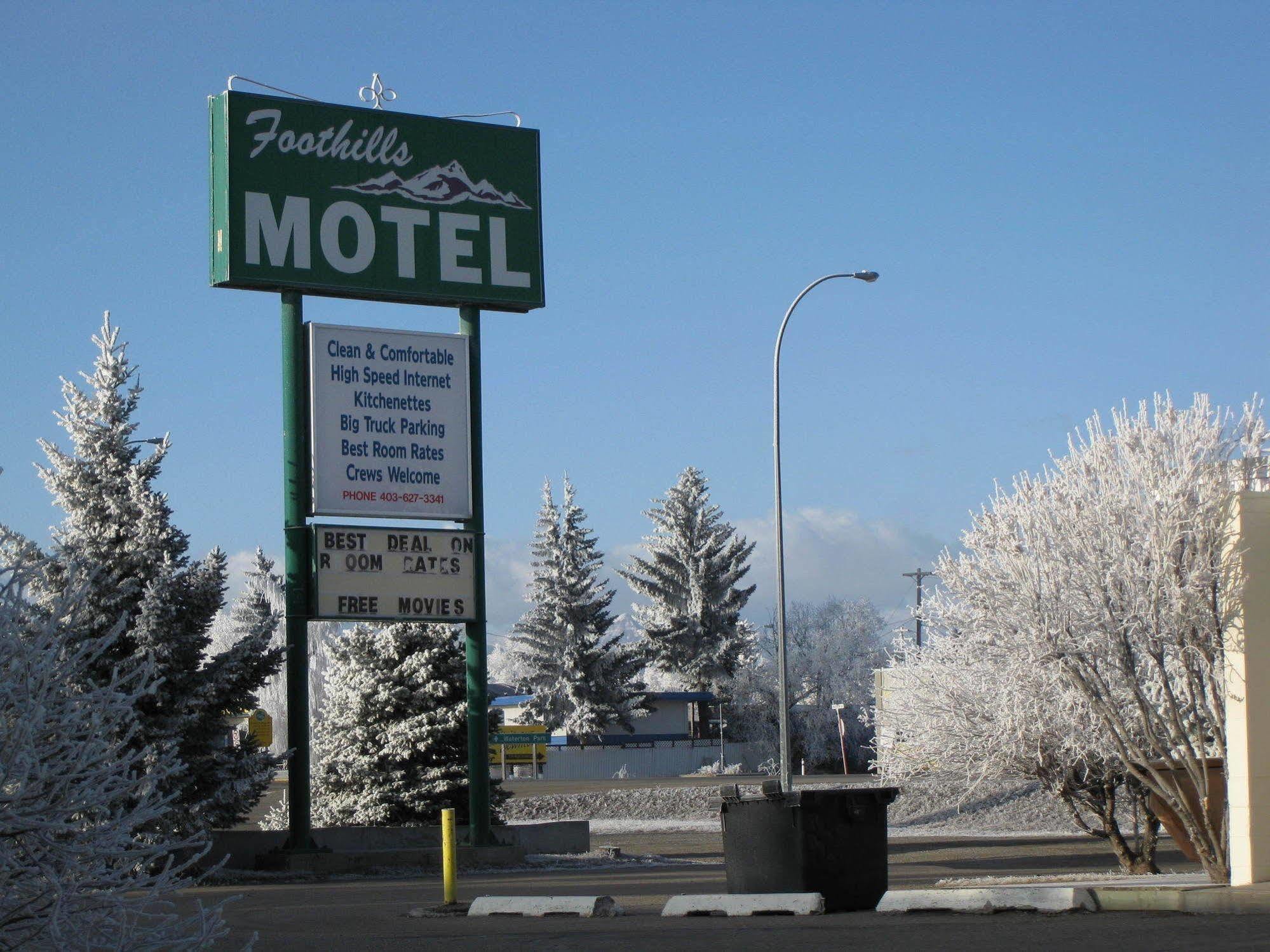 Econo Lodge Inn & Suites Пинчер Крийк Екстериор снимка