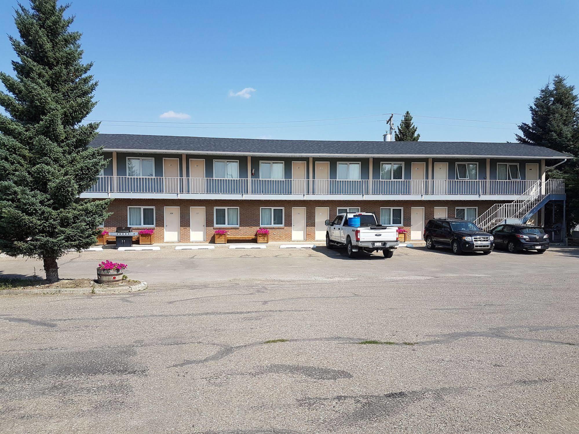 Econo Lodge Inn & Suites Пинчер Крийк Екстериор снимка